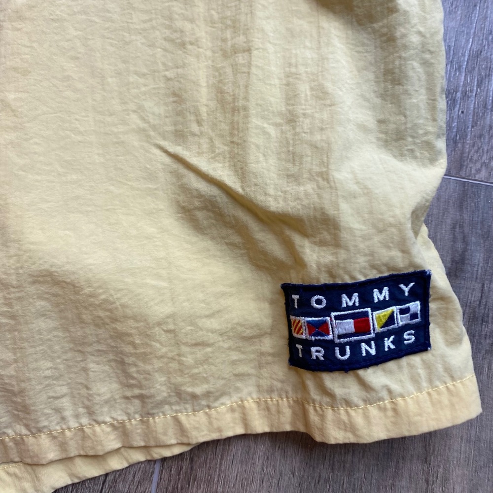 Vintage Tommy Hilfiger Tommy Trunks Colorblock Swim Shorts Mens Large Red Navy - Picture 3 of 8